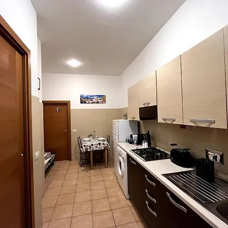 Apartman Dreams Under The Trees - Metro Termini
